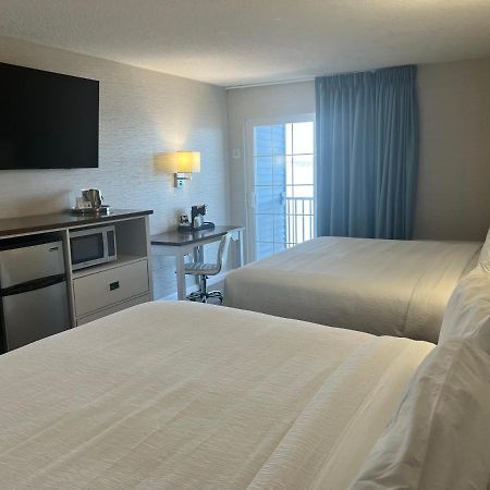The Baywatch Resort Traverse City Exterior foto